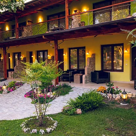 Simi Luxury